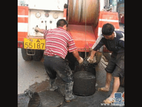 上海南汇区康桥镇清理化粪池，污水管道疏通修复